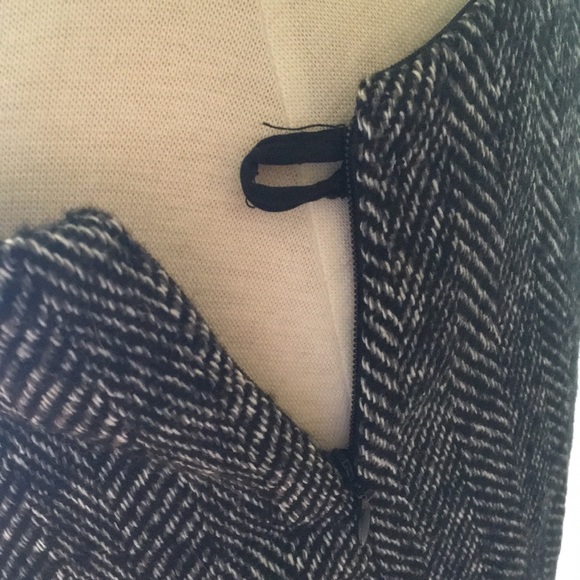 H&M Skirt - Picture 4 of 5